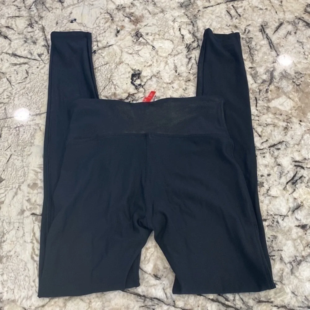 Spanx Black Leggings Size Small‎